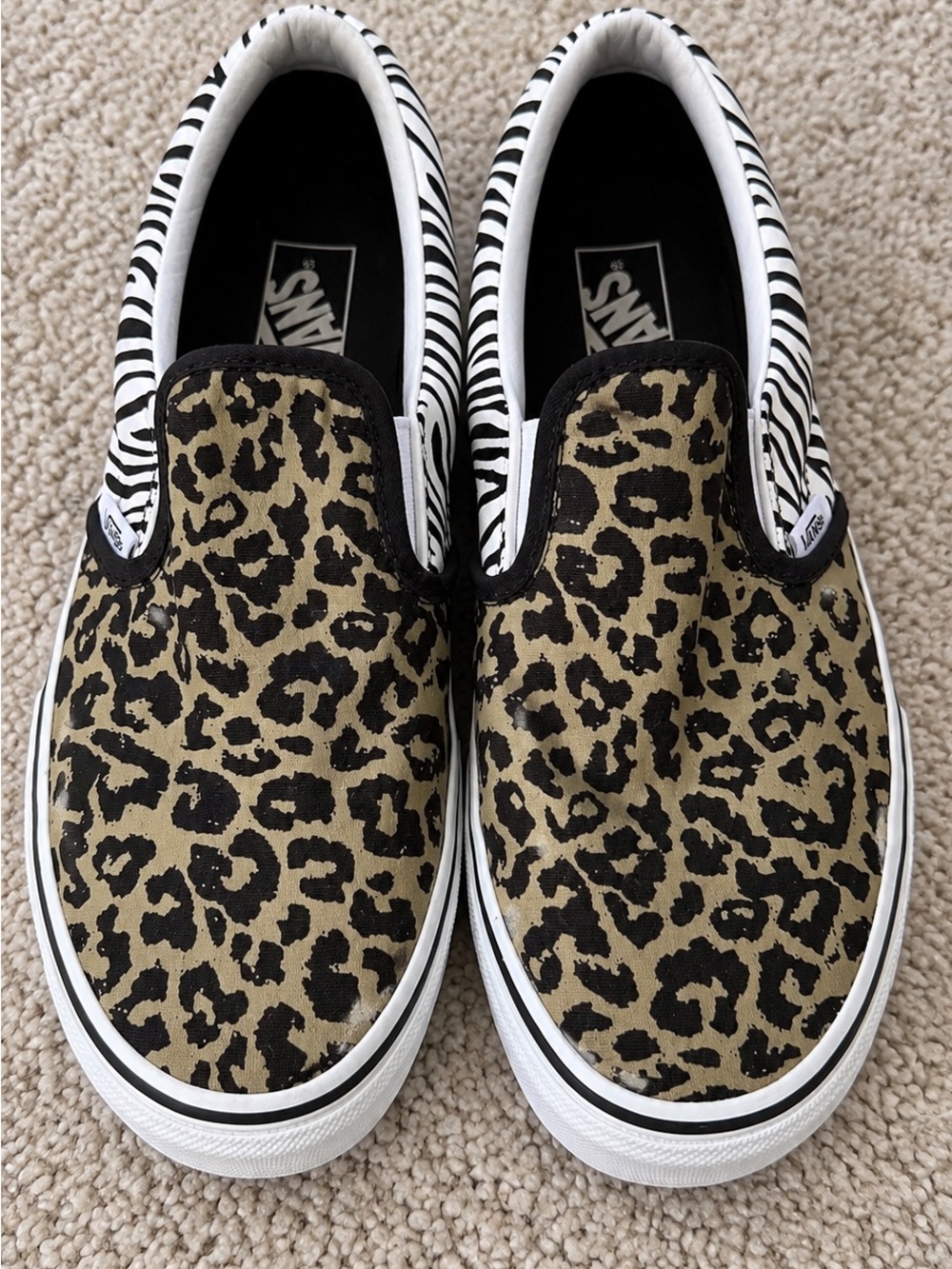 Van’s Leopard and Zebra print Slip-on sneakers -Women’s size 8.5 - Picture 2 of 5